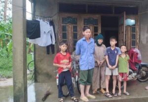 Kids Promise Charity | Thay mới mái ngói cho gia đình anh Thái Viết Trường.